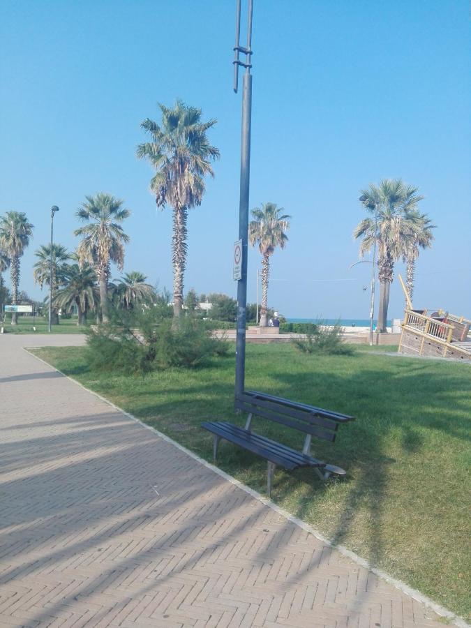 Affittacamere La Pisana Porto SantʼElpidio Buitenkant foto